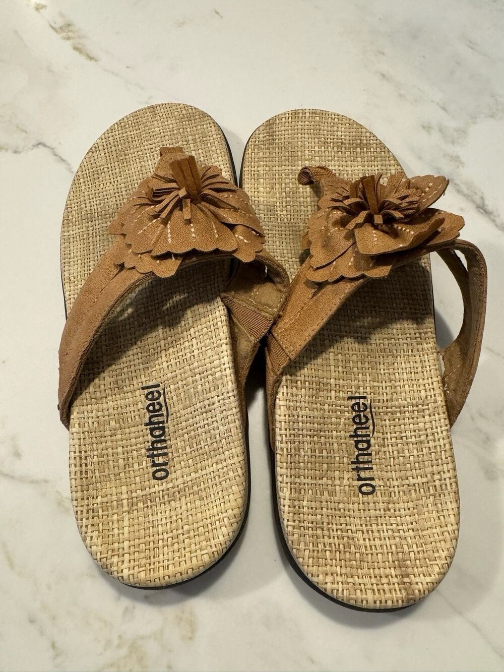 Orthaheel Talia Sandals womens 8 tan floral post toe flip flop comfort Orthotic